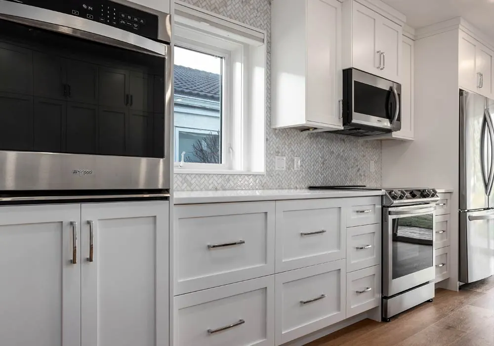 Custom kitchen and living room by Amend Developments, photo 10